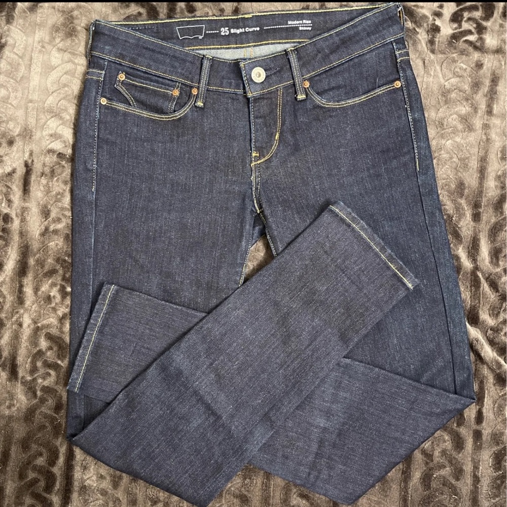 Levi Jeans size 25